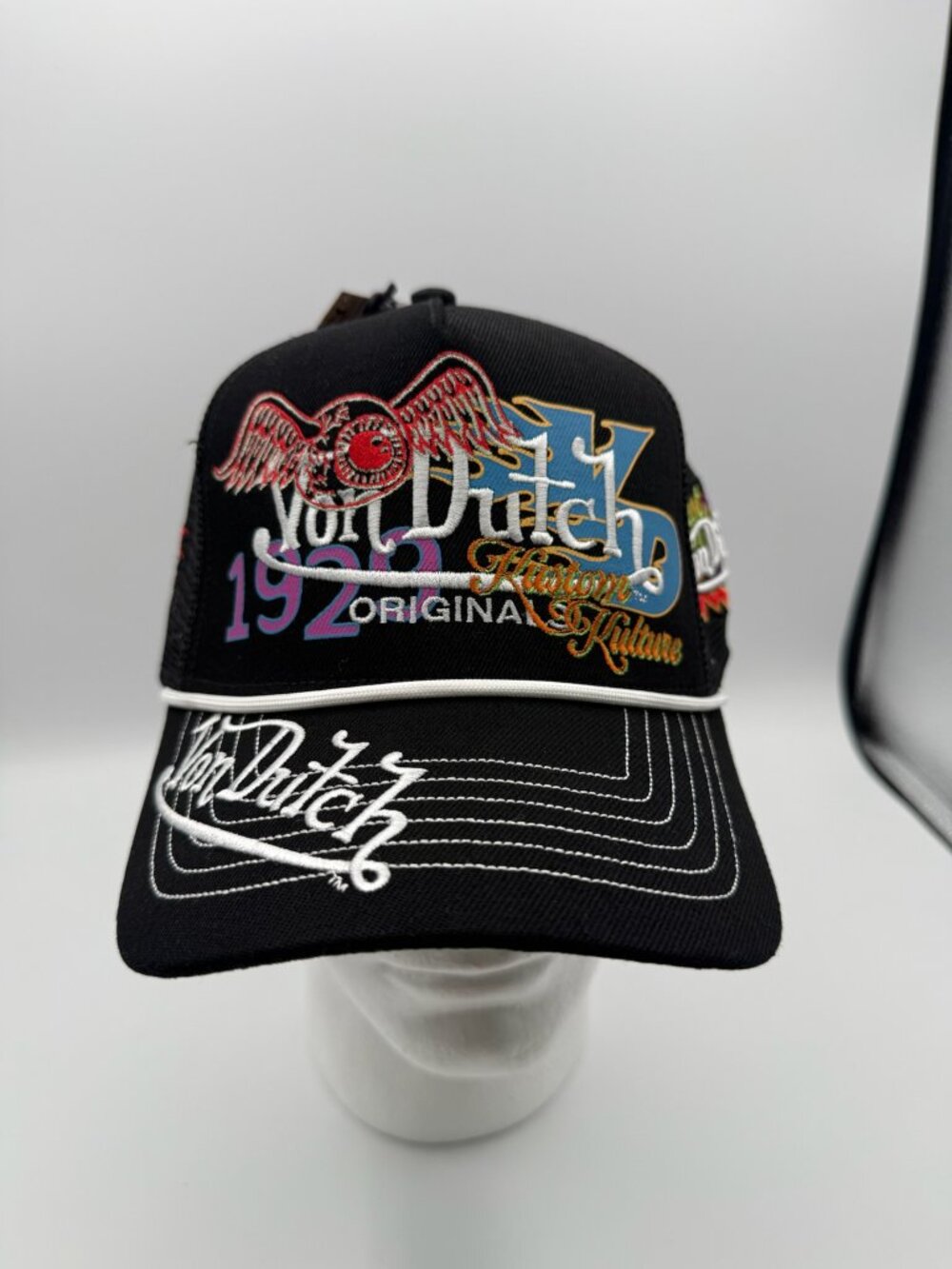 Von Dutch Kustom Kulture Trucker Hat Black Multicolor Embroidered Snapback NWT